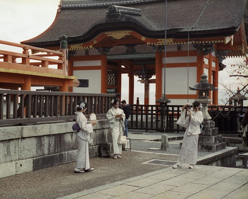 © Moník Molinet - Image from the Instant Geishas in the digital Age photography project