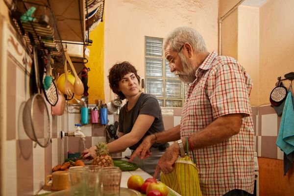 © Moník Molinet - Washing vegetables back from the market and talking about macrobiotic cooking with my grandfather Otto