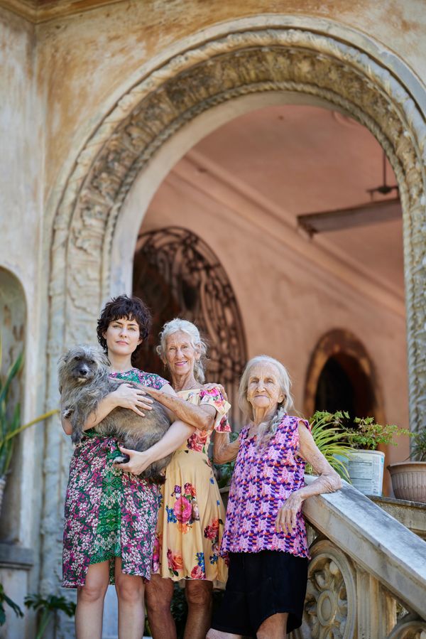 © Moník Molinet - Image from the Borrowed Grandparents photography project