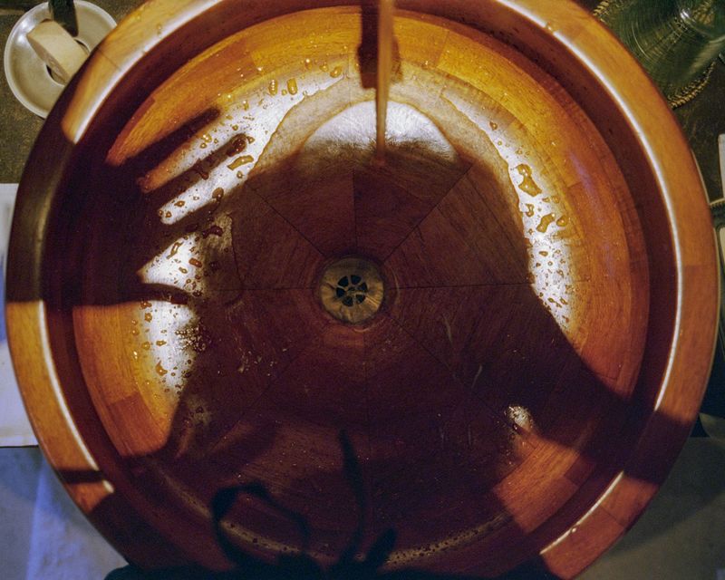 © Moník Molinet - Image from the Shadow practice photography project