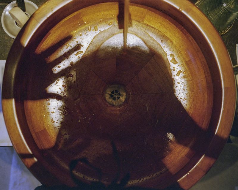 © Moník Molinet - Image from the Shadow practice photography project