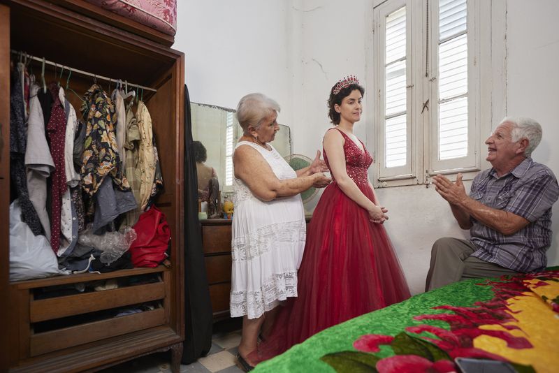 © Moník Molinet - Image from the Borrowed grandparents photography project