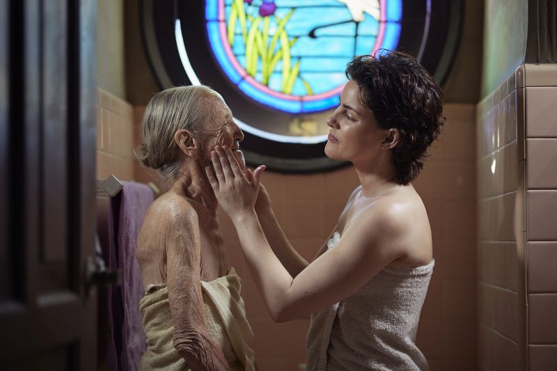 © Moník Molinet - Image from the Borrowed grandparents photography project