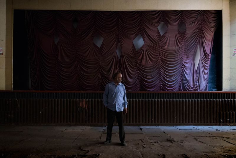 © Balaji Maheshwar - Image from the Dear Cinema, photography project