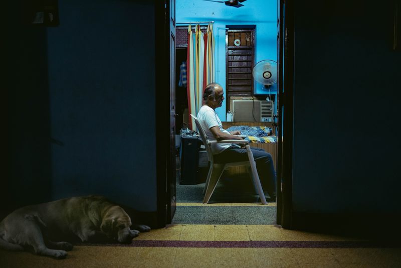 © Balaji Maheshwar - Maheshwar watches films everyday and this becomes his daily ritual, particularly the films from the era of his father.