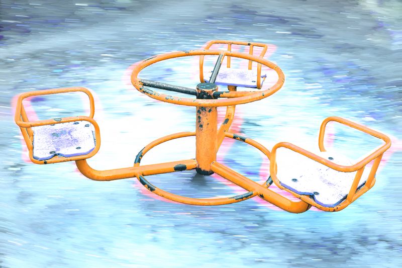 © Varvara Uhlik - Soviet carousel in Dnipro