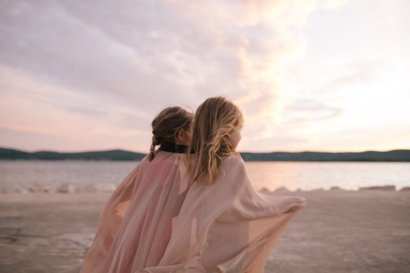 © Inia - Sometimes Pink