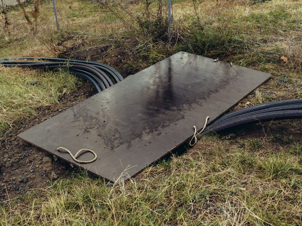 © Stephen Voss - Image from the Dark Fiber - Where AI Lives photography project