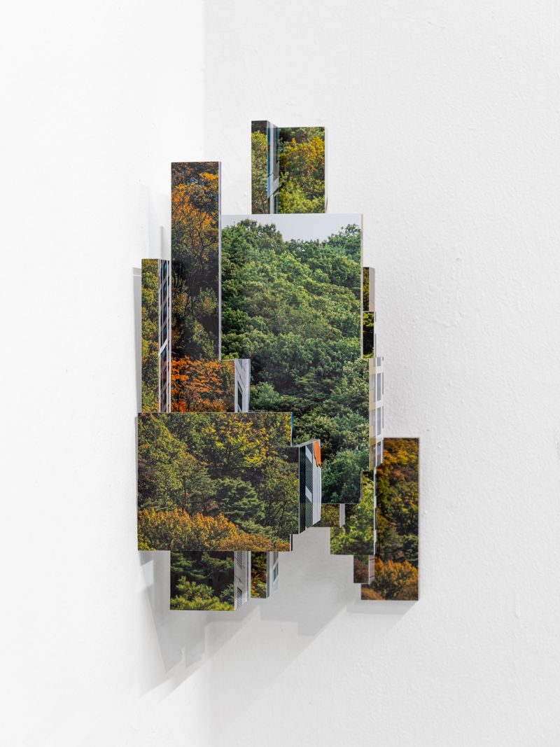 © JAEYONG CHO - Facing Today, Hongje-dong, Seoul, 2024, (Left View)