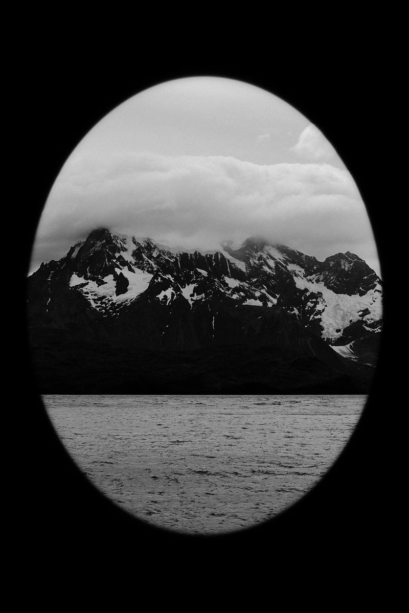 © Saha Kim - Image from the UNIVERSEARTH photography project