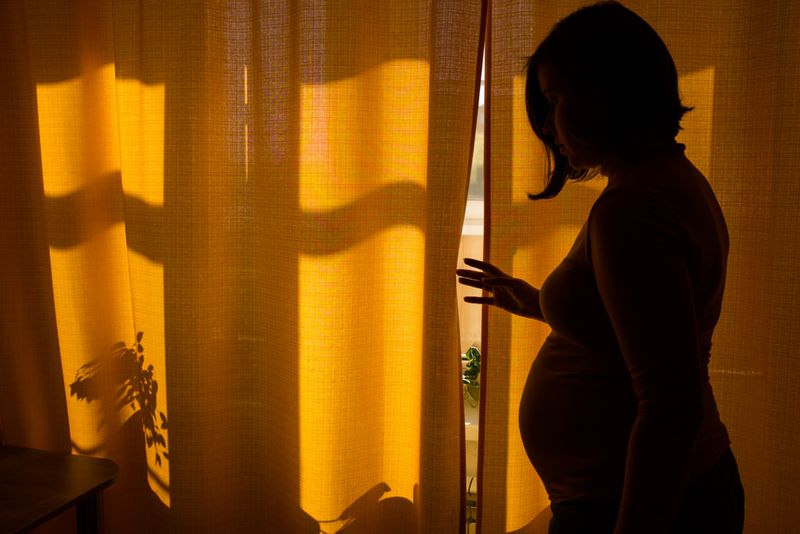 © Alyona Kochetkova - Image from the Right to give birth photography project