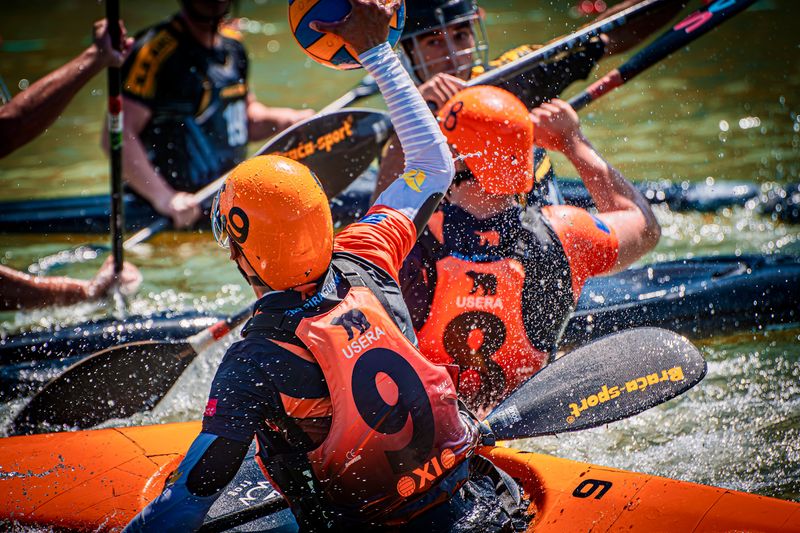 © Ofe BARROS - Image from the Kayak Polo Competition photography project