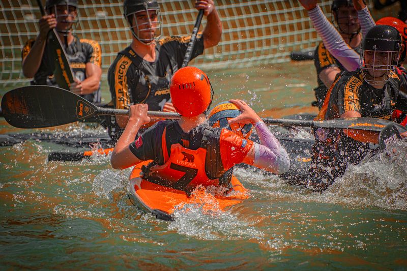 © Ofe BARROS - Image from the Kayak Polo Competition photography project