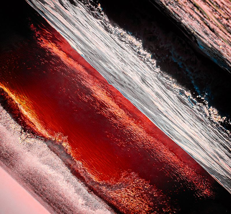 © Ofe BARROS - Image from the The Vertical Wave photography project