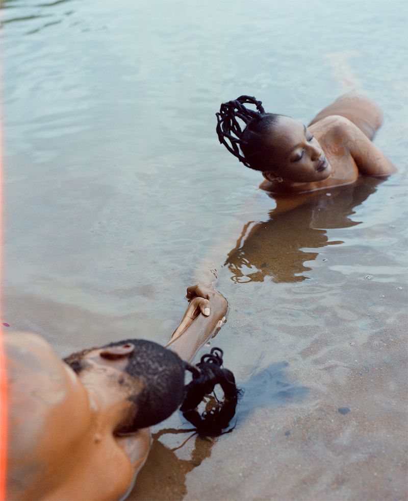 © Mallory Lowe Mpoka - "Inner Monologues" 2020, 120mm film, Digital scan