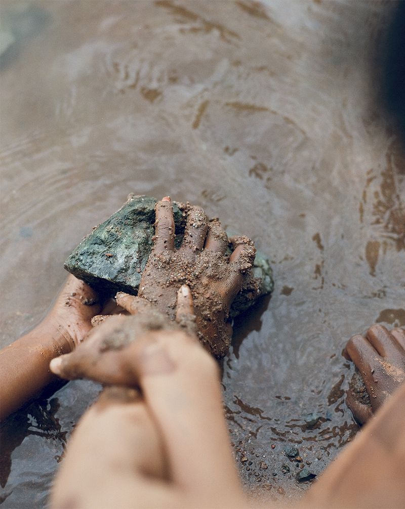 © Mallory Lowe Mpoka - "Inhabited waters" 2020, 120mm film, Inkjet print on Hahnemuhle photo rag, 24 X 30