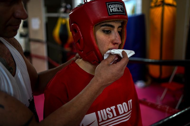 © Ali Rad - Hanieh has been injured during training.