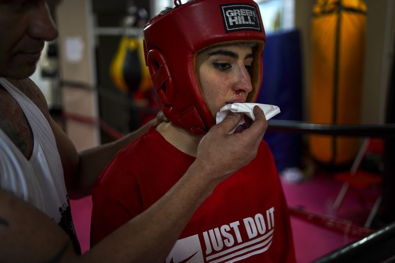 © Ali Rad - Hanieh has been injured during training.