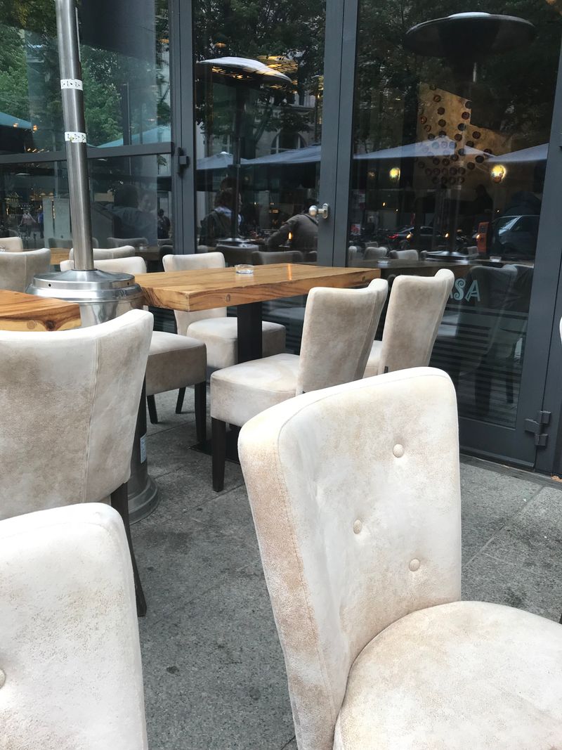 © Monika Blanka Katterwe - Single points outside