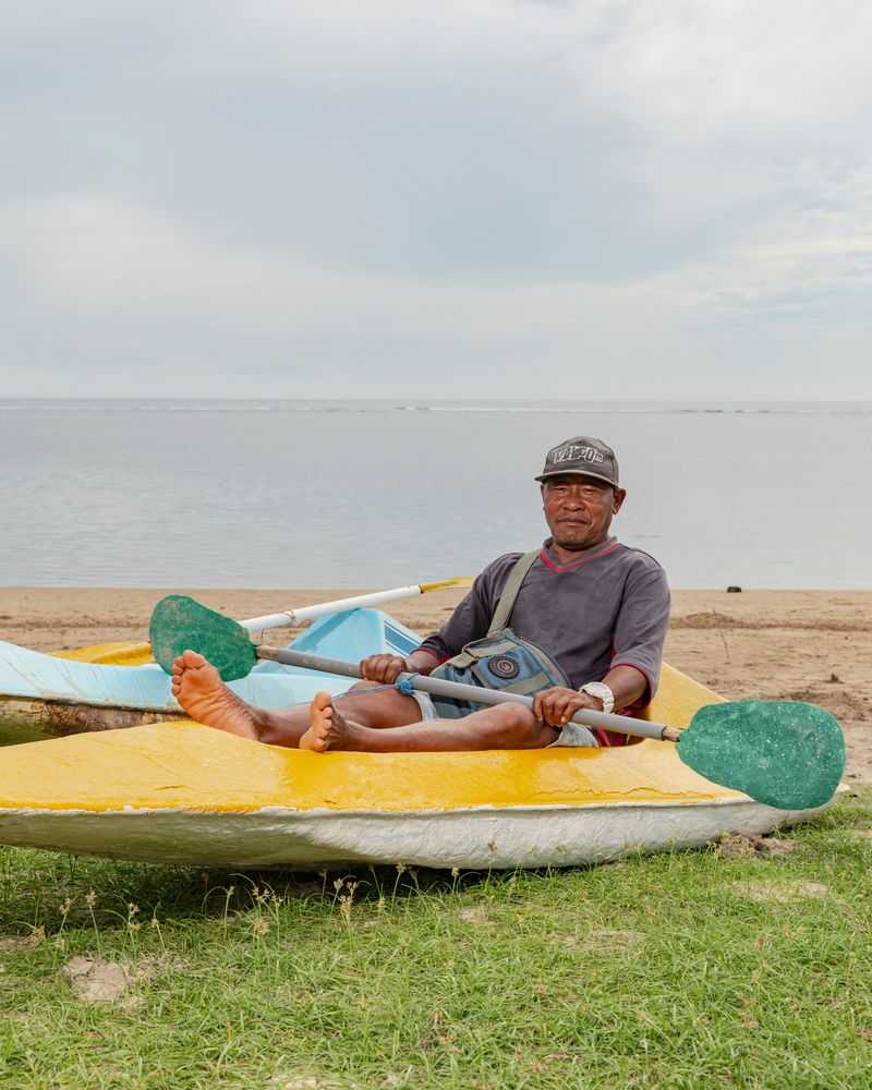 © Nyimas Laula - Image from the Workers of The Paradise photography project