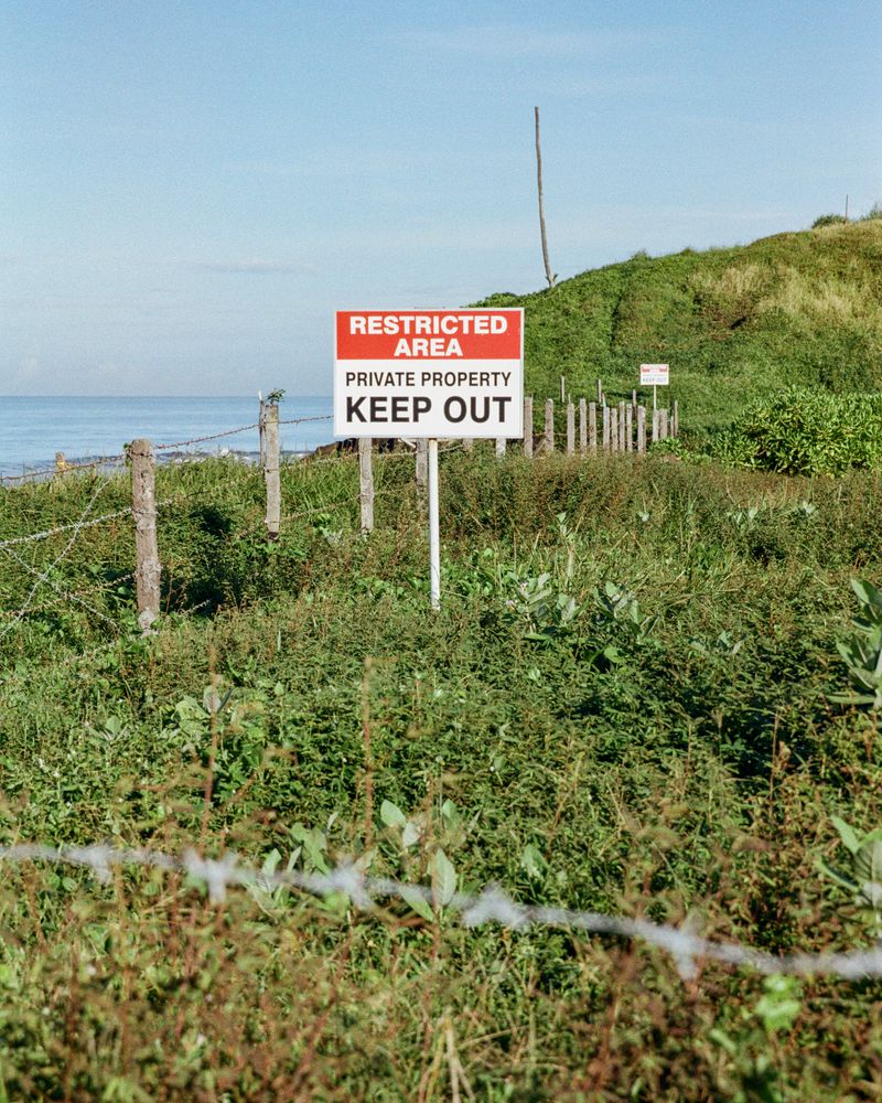 © Nyimas Laula - Image from the Workers of The Paradise photography project