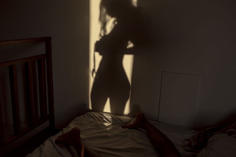 © Nyimas Laula - Morning dance with the shadow
