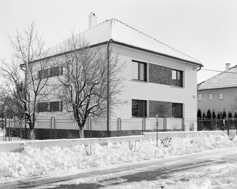 © Dominika Jackuliakova - House after partial remodeling. Tomášovce, 2021