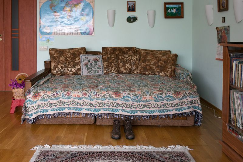 © Elena Pavlova - ‘Father will sleep here when he returns’, says mother.