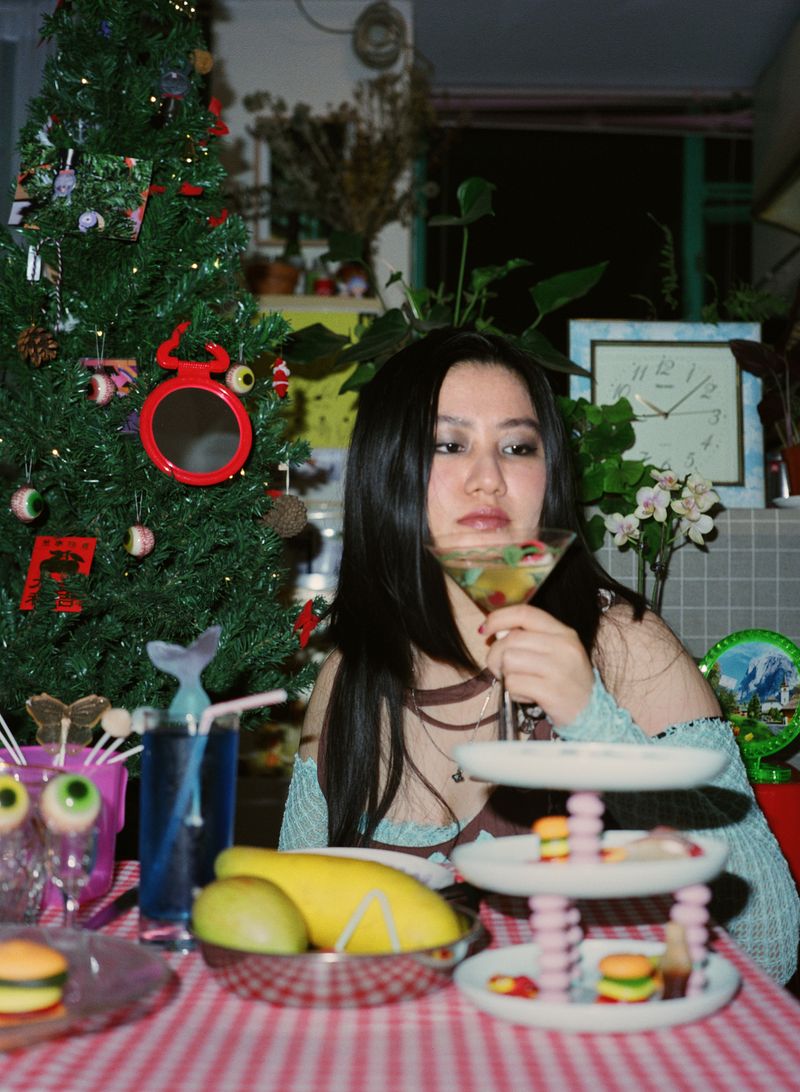 © Jolie Zhilei Zhou - Image from the Imitation of Life photography project