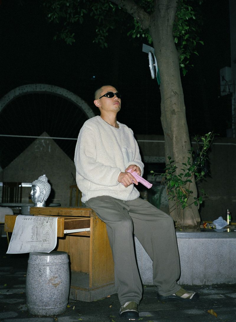 © Jolie Zhilei Zhou - Image from the Imitation of Life photography project