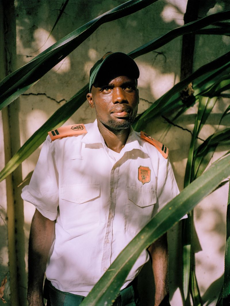 © Daniel Seiffert - Image from the Guardas de Miramar / Guards of Miramar photography project