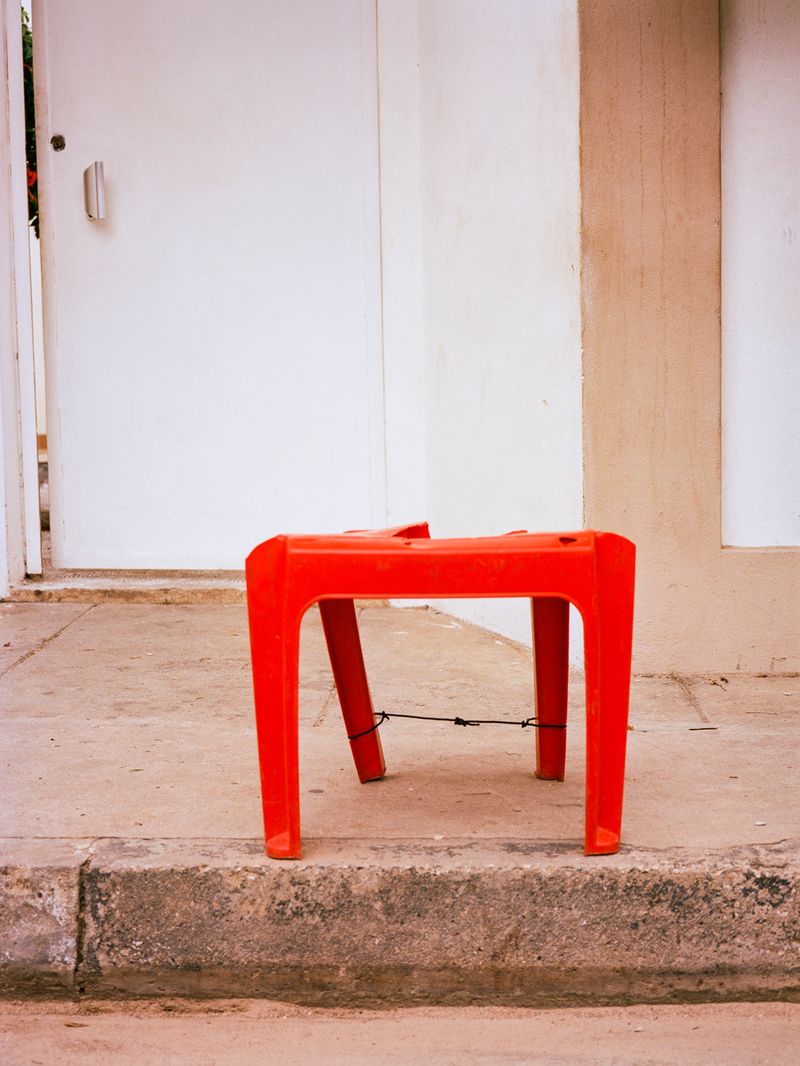 © Daniel Seiffert - Image from the Guardas de Miramar / Guards of Miramar photography project