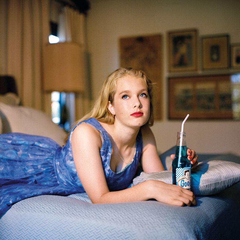 © Aline Smithson - Image from the Hollywood at Home photography project