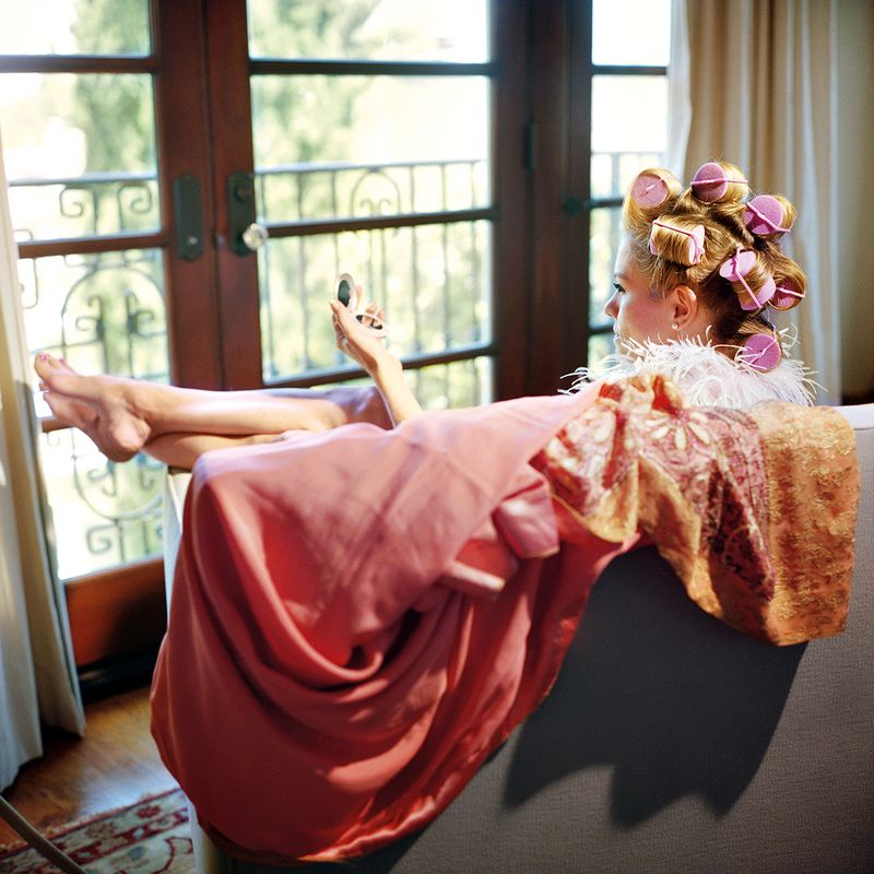 © Aline Smithson - Image from the Hollywood at Home photography project