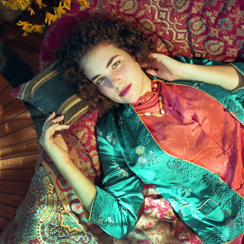 © Aline Smithson - Image from the Hollywood at Home photography project