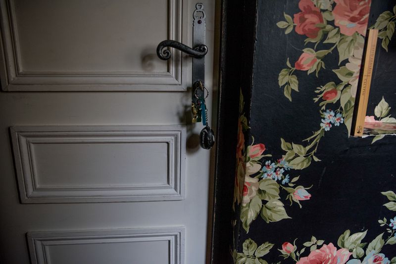 © hitomi hasegawa - Image from the Hotel Esmeralda photography project
