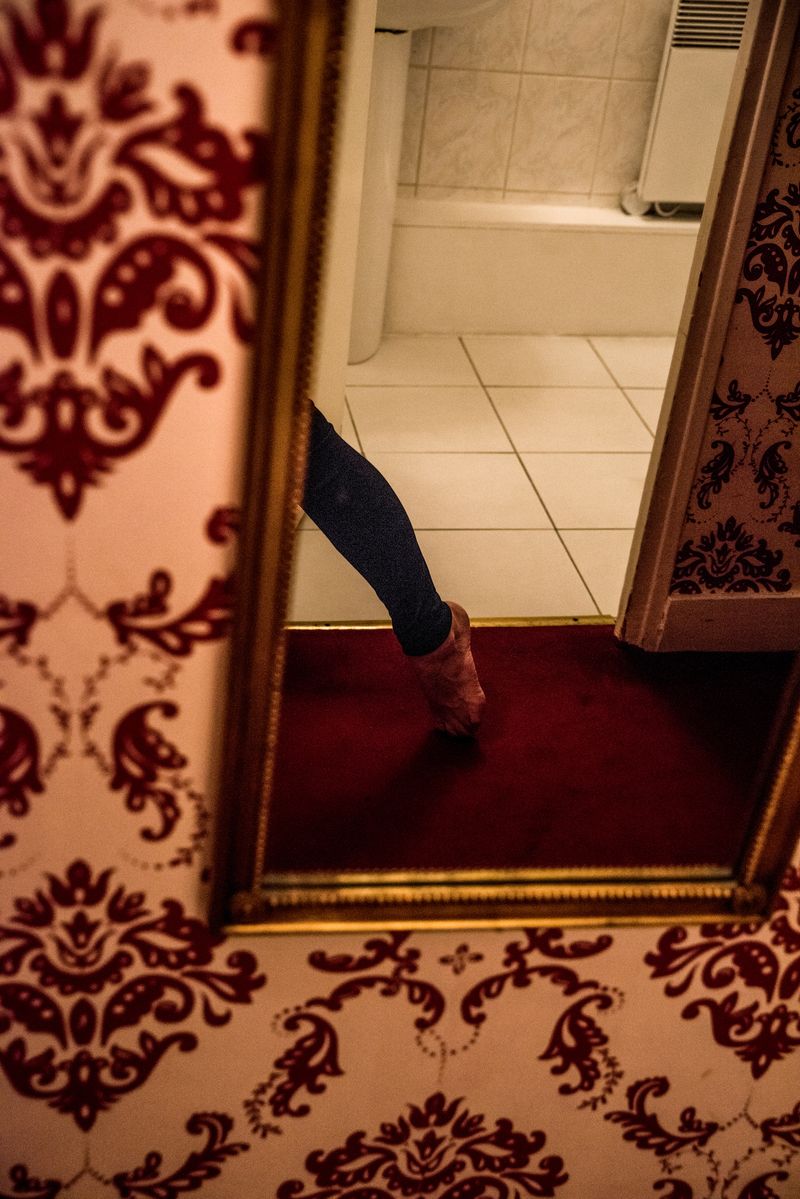 © hitomi hasegawa - Image from the Hotel Esmeralda photography project