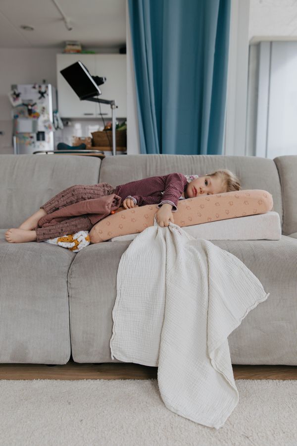 © Madeline Swainhart - Image from the Caring for Zora: a lesson on how to Play photography project