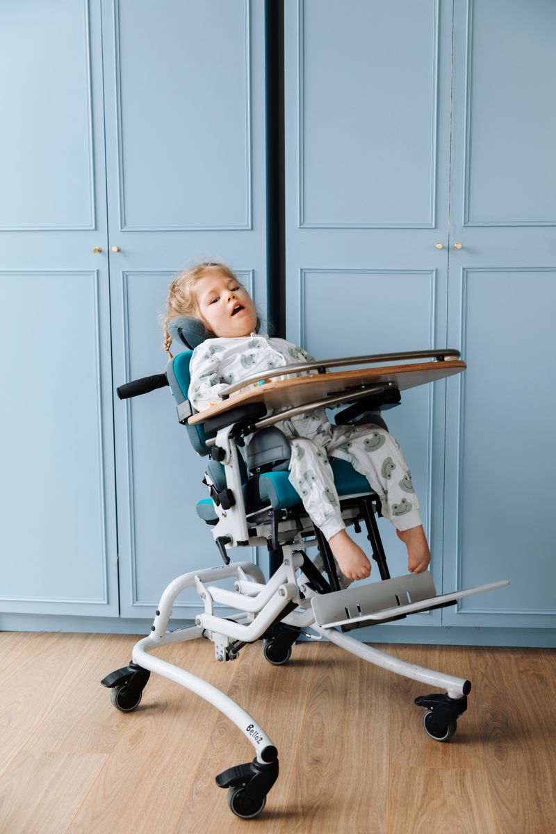 © Madeline Swainhart - Image from the Caring for Zora: a lesson on how to Play photography project