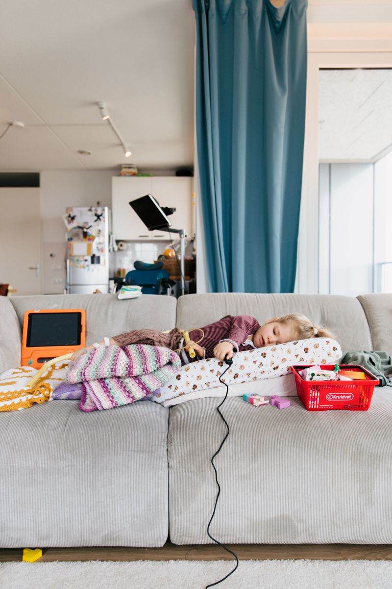 © Madeline Swainhart - Image from the Caring for Zora: a lesson on how to Play photography project