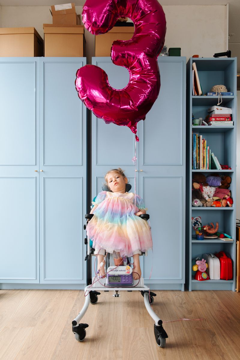 © Madeline Swainhart - Image from the Caring for Zora photography project