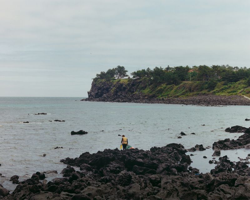 © Youn Jung Kim - Image from the Jeju Haenyeo photography project