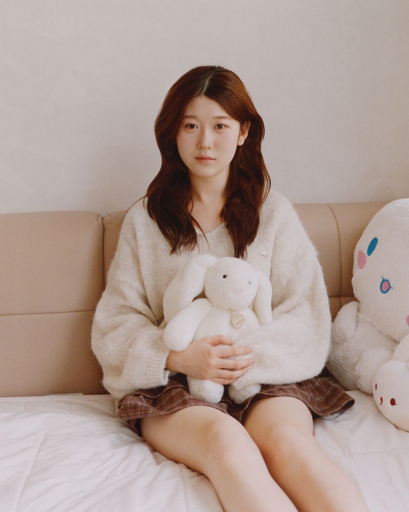 © Youn Jung Kim - Image from the Honey, I am not used to this real love photography project