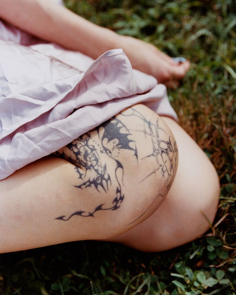 © Youn Jung Kim - Image from the Honey, I am not used to this real love photography project