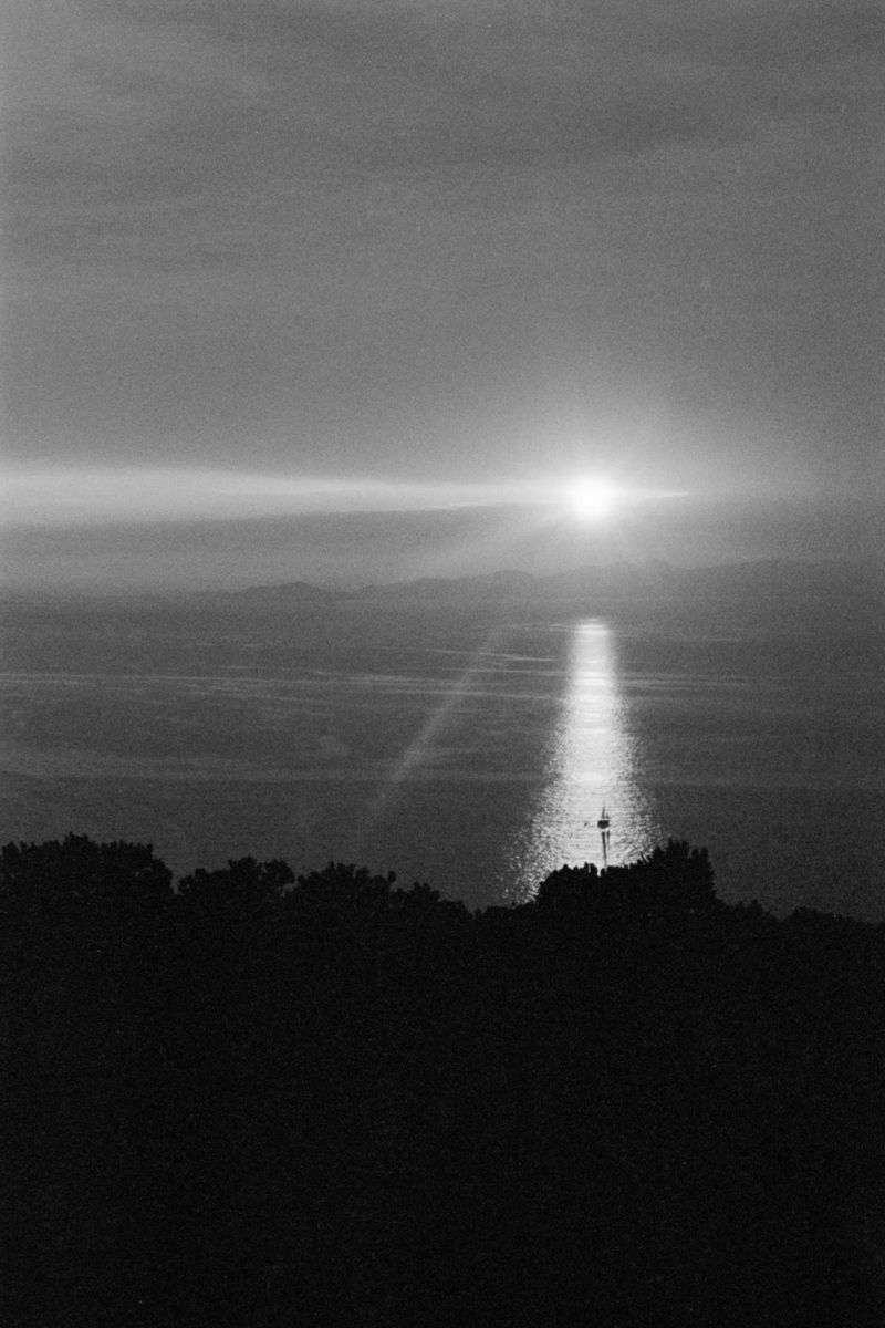 © Marie Capesius - Image from the HELIOPOLIS - under the blue shadow of the sun photography project