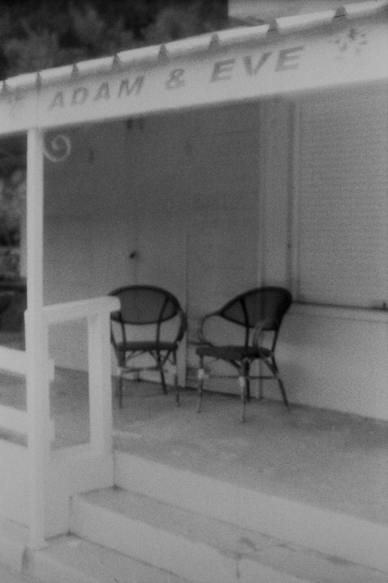 © Marie Capesius - Image from the HELIOPOLIS - under the blue shadow of the sun photography project