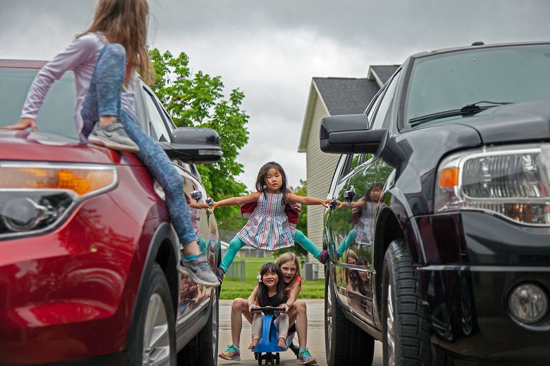 © Arin Yoon - Image from the To Be At War photography project