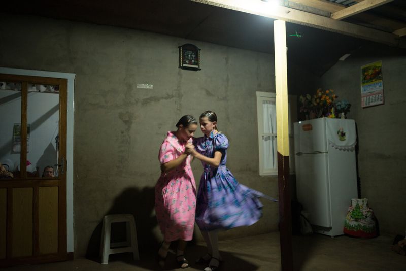 © Jordi Busque - Image from the THE MENNONITES OF BOLIVIA photography project