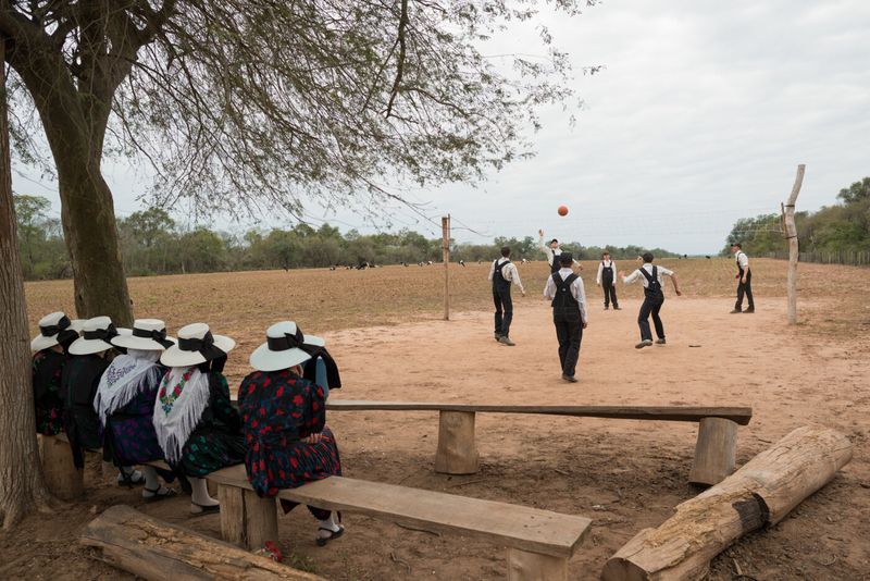 © Jordi Busque - Image from the THE MENNONITES OF BOLIVIA photography project
