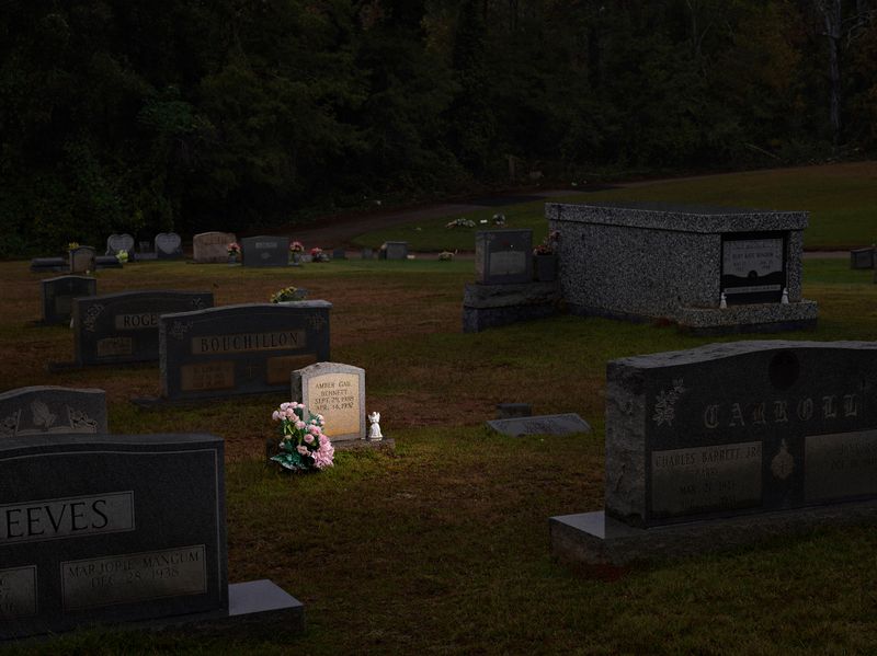 © Jan Banning - The Verdict: The Christina Boyer Case. Amber's grave in Carrollton, GA.